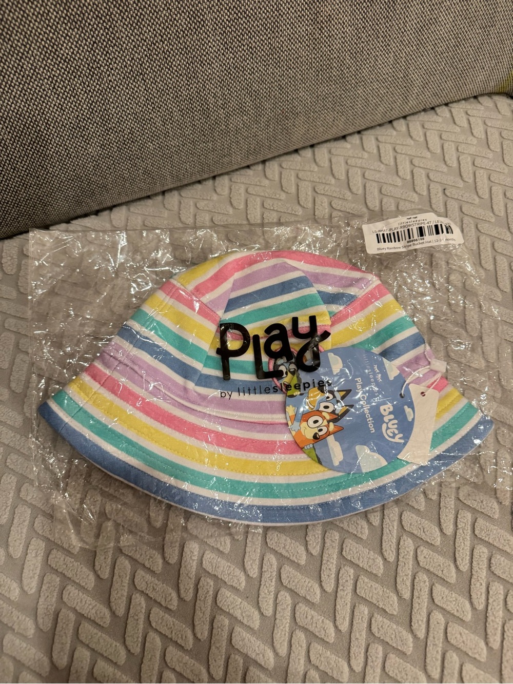 Little sleepies bluey rainbow stripe bucket hat size 12-24 months nwt